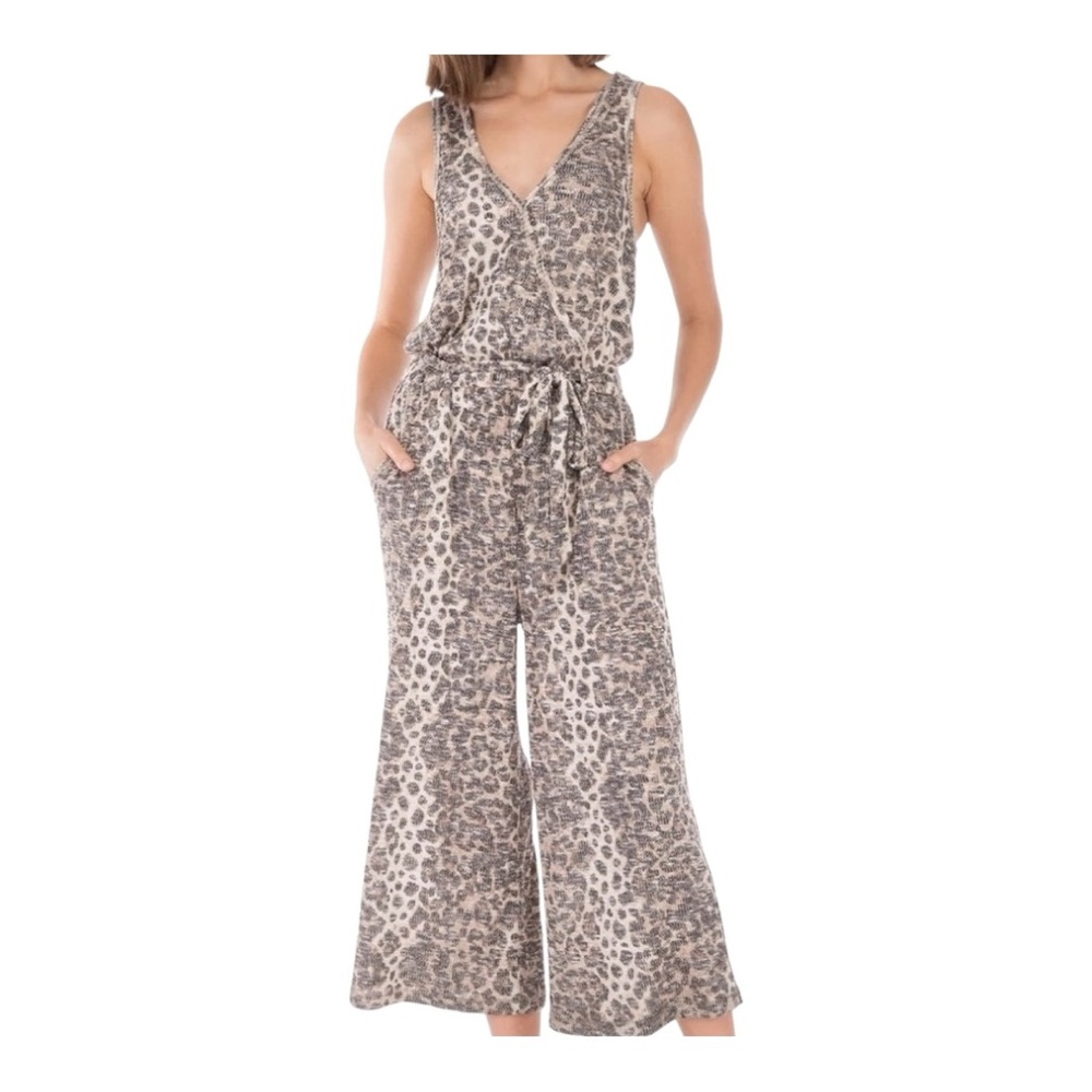 Bobeau Leopard Print Jumpsuit Sz M